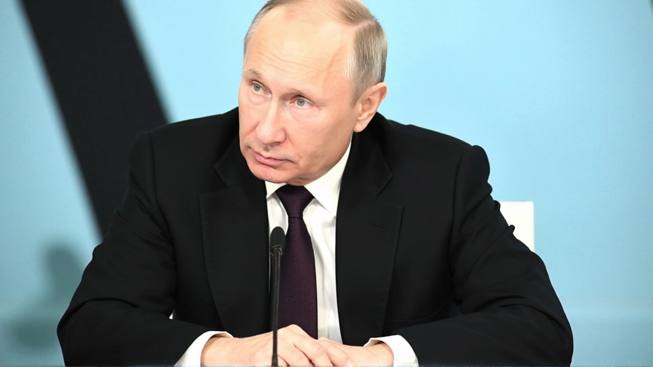 Путин поручил выбрать цели в Киеве для удара баллистической ракетой «Орешник»